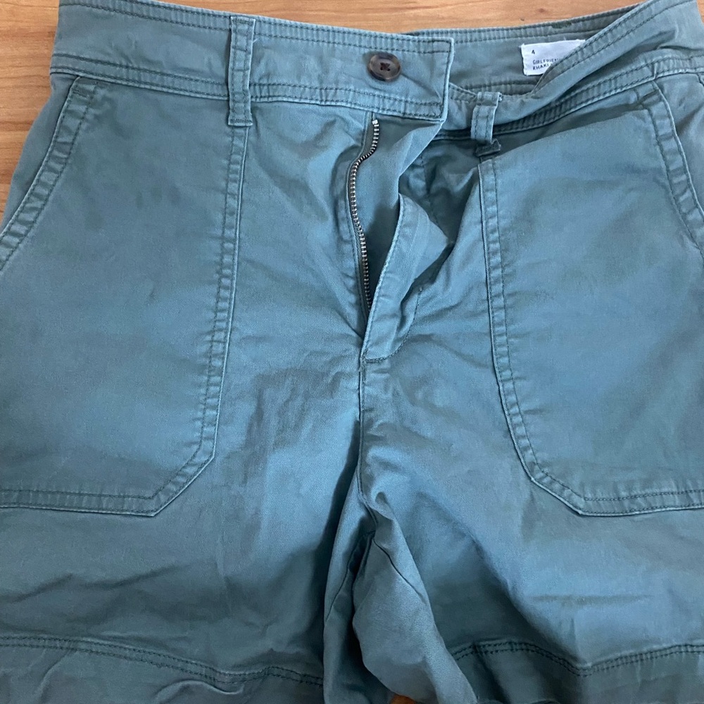 A bundle of 3 shorts all different styles - Picture 4 of 7